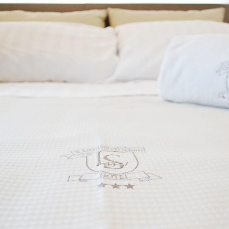 Hotel Il Loggiato Dei Serviti Como Exteriör bild