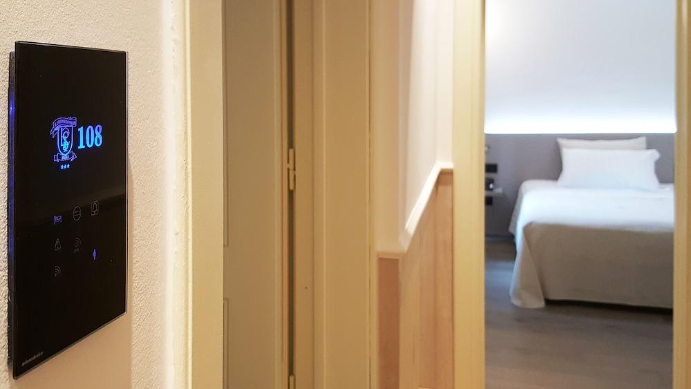 Hotel Il Loggiato Dei Serviti Como Exteriör bild