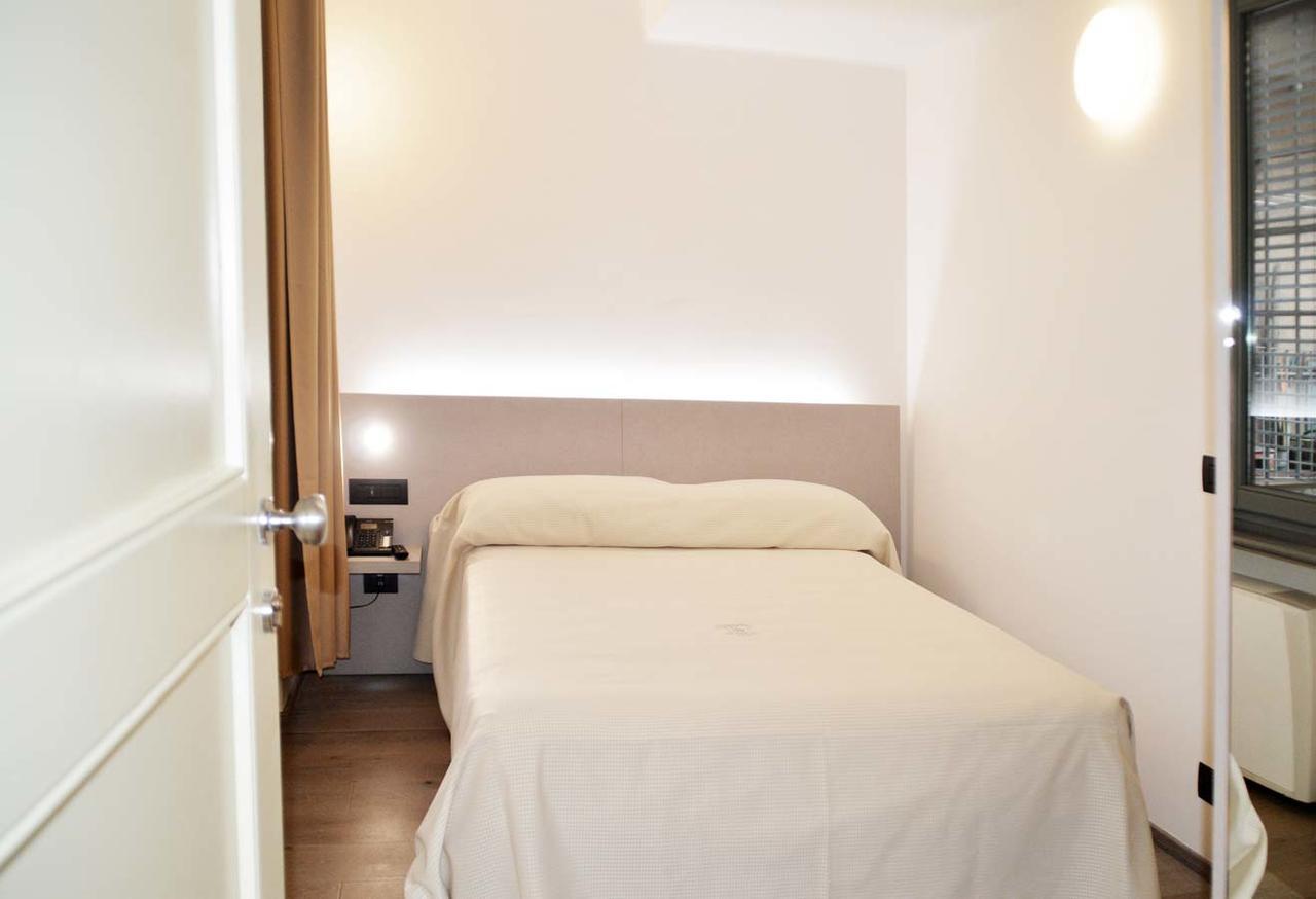 Hotel Il Loggiato Dei Serviti Como Exteriör bild