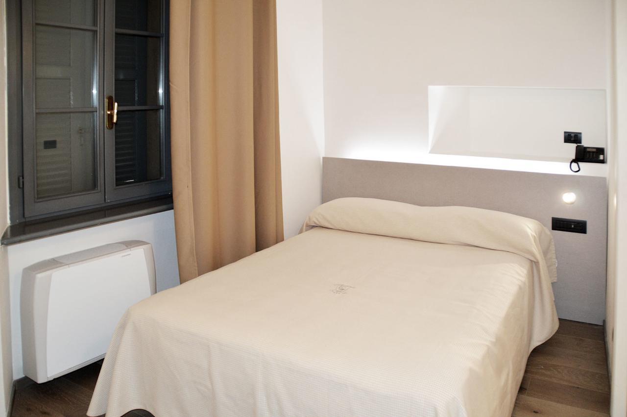 Hotel Il Loggiato Dei Serviti Como Exteriör bild
