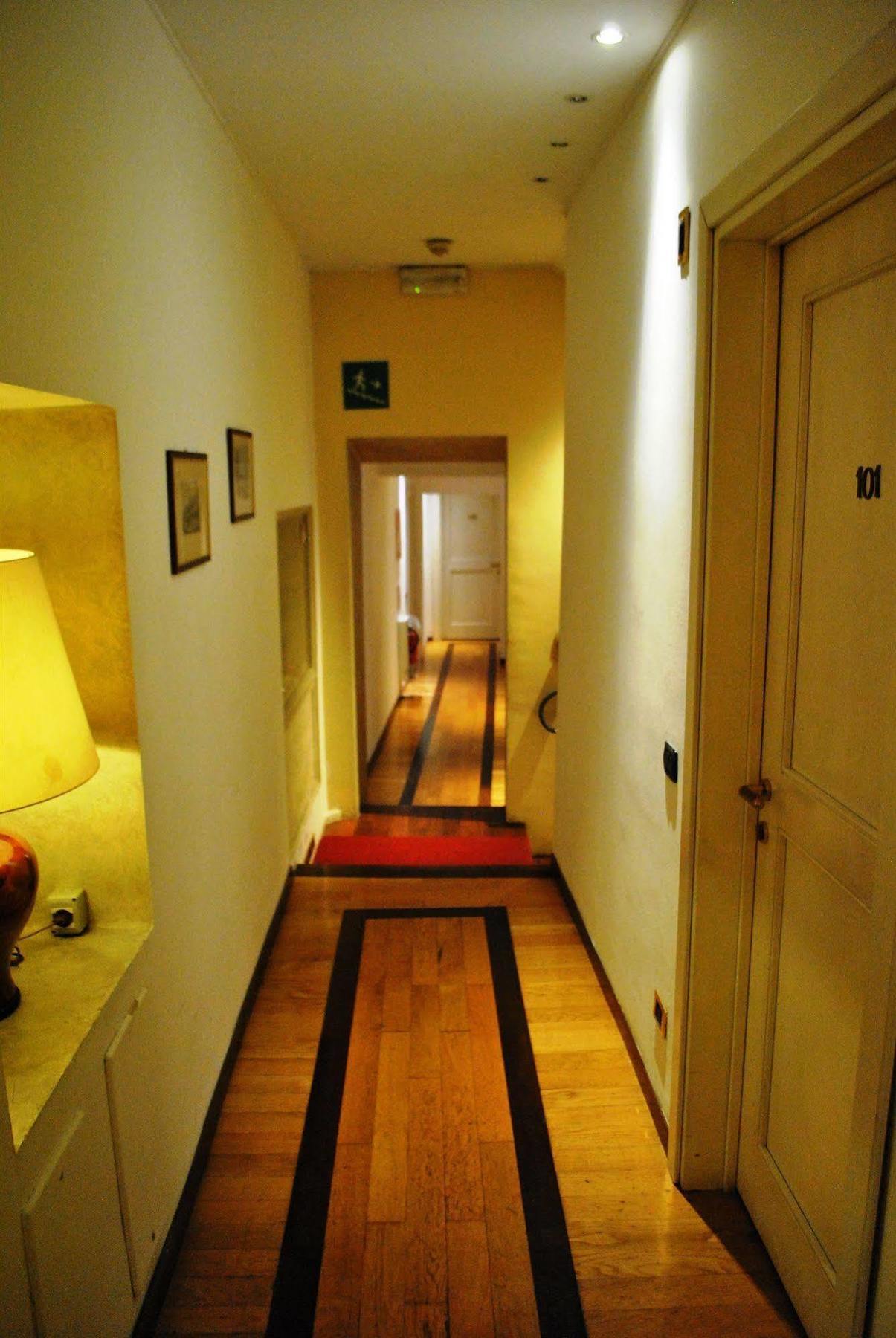 Hotel Il Loggiato Dei Serviti Como Exteriör bild